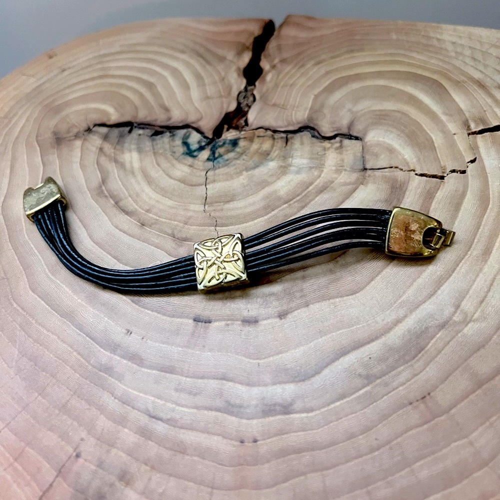 Black Leather Cuff Bracelet & Glod Toned Clasp